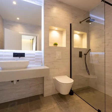 Moonlit Mirage With Pool, Gym And Sauna - Five Bedroom With Pool Villa